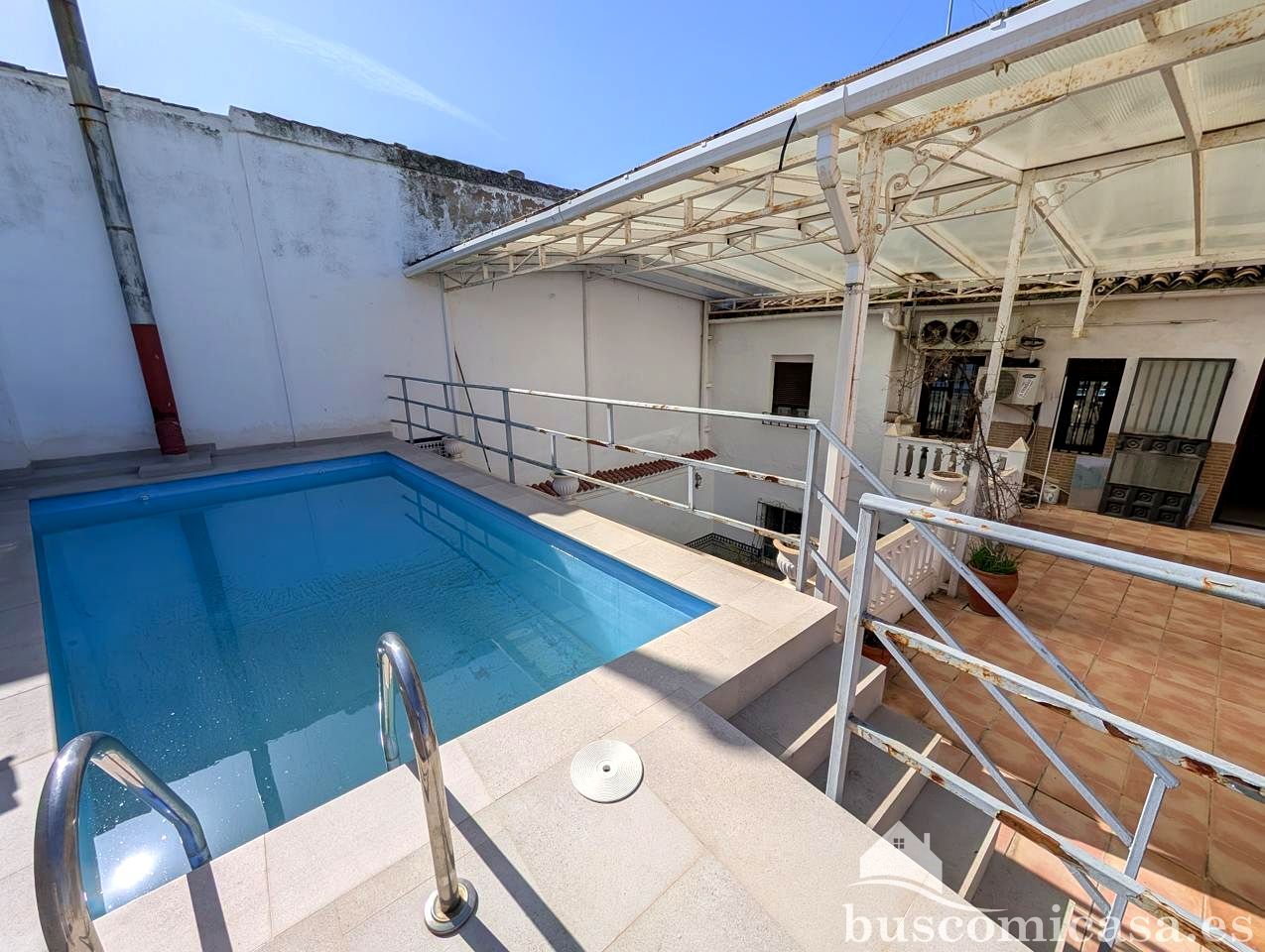 Piscina de Casa o xalet en venda en Linares amb Aire condicionat, Terrassa i Traster