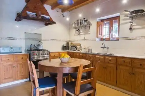 Cocina de Casa o chalet de alquiler en Sant Josep de sa Talaia con Jardín privado, Terraza y Amueblado