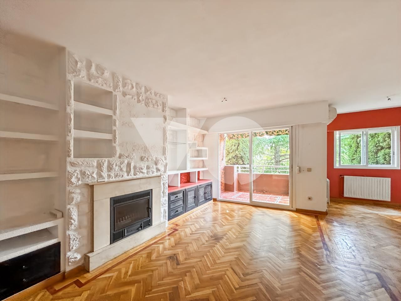 Sala de estar de Piso en venta en El Escorial con Aire acondicionado, Calefacción y Parquet