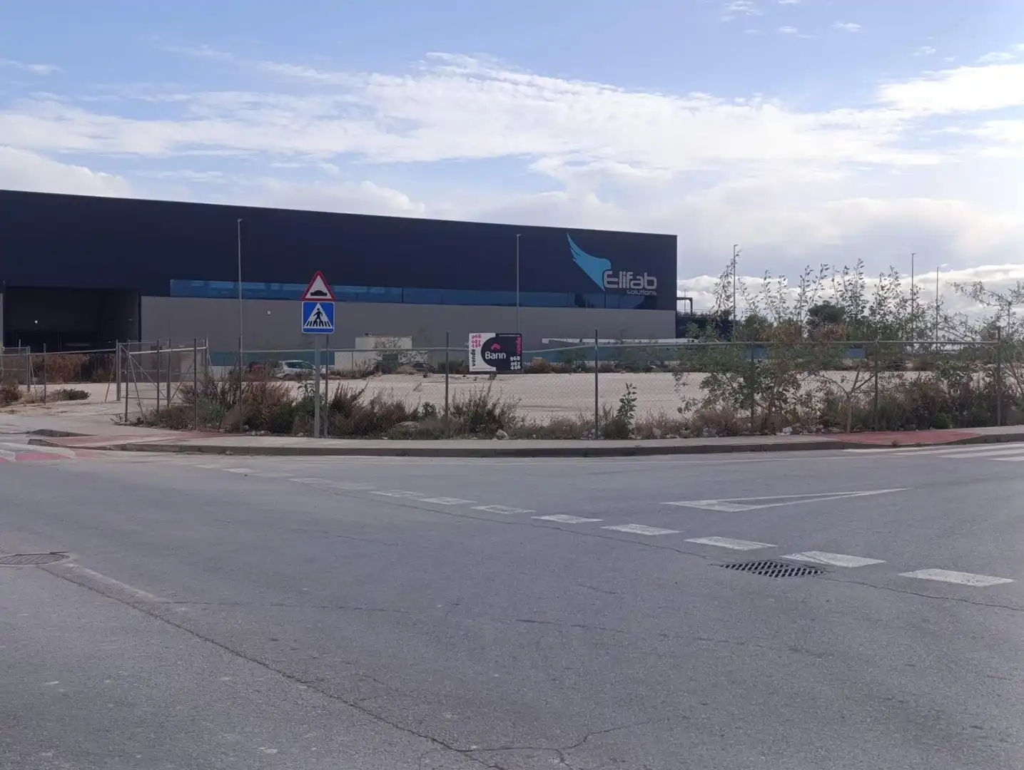 Außenansicht von Fabrik Grundstücke zum Verkauf in Lorquí