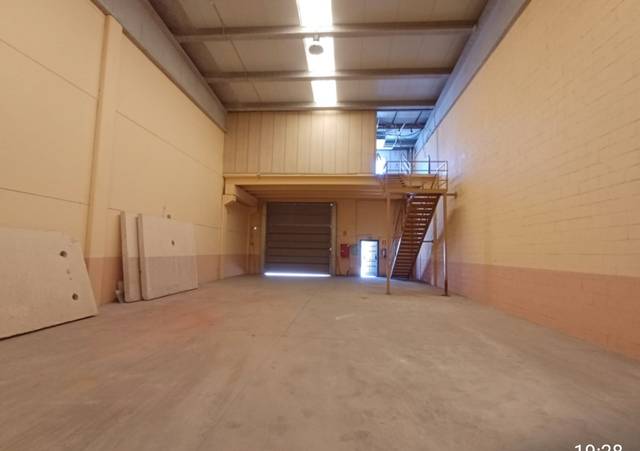 Nave industrial en Alquiler en Calle de las Moreras en Zona Industrial Borreguno - Camporrosso