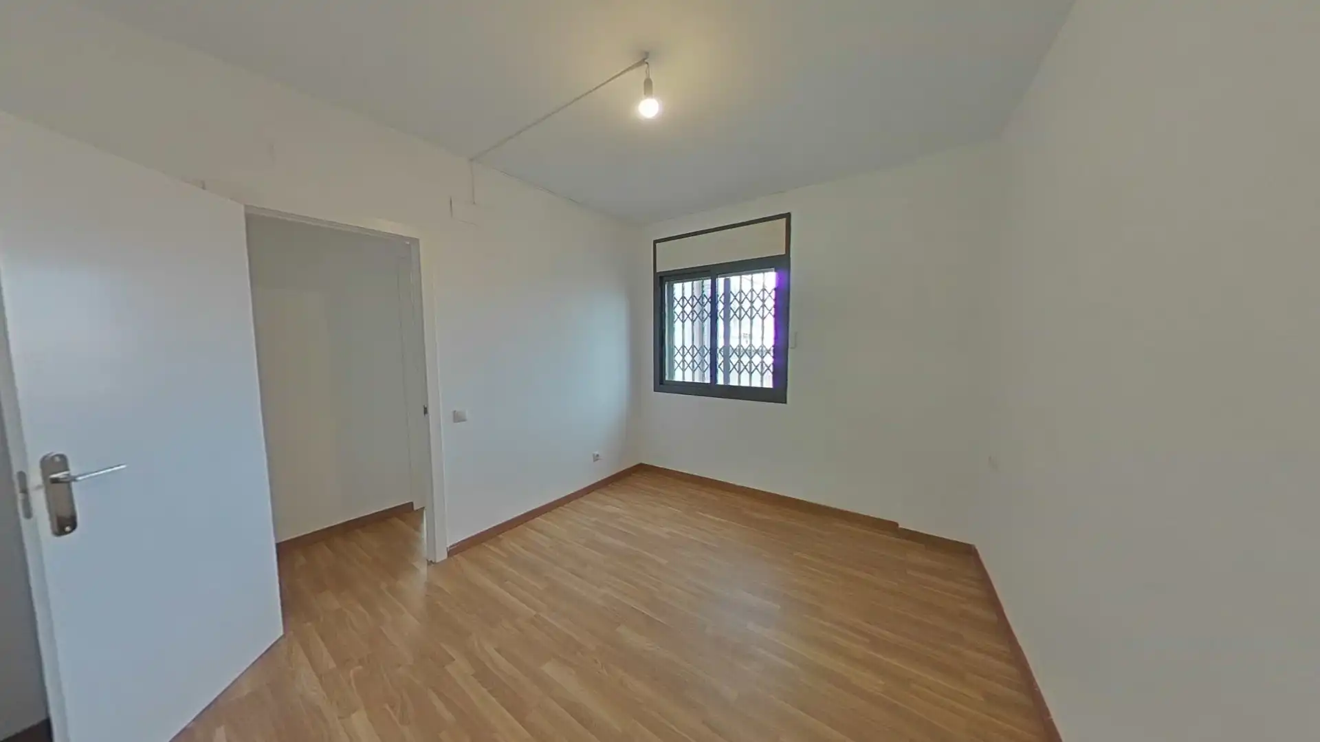 Schlafzimmer von Maisonette zum Verkauf in Cornellà de Llobregat