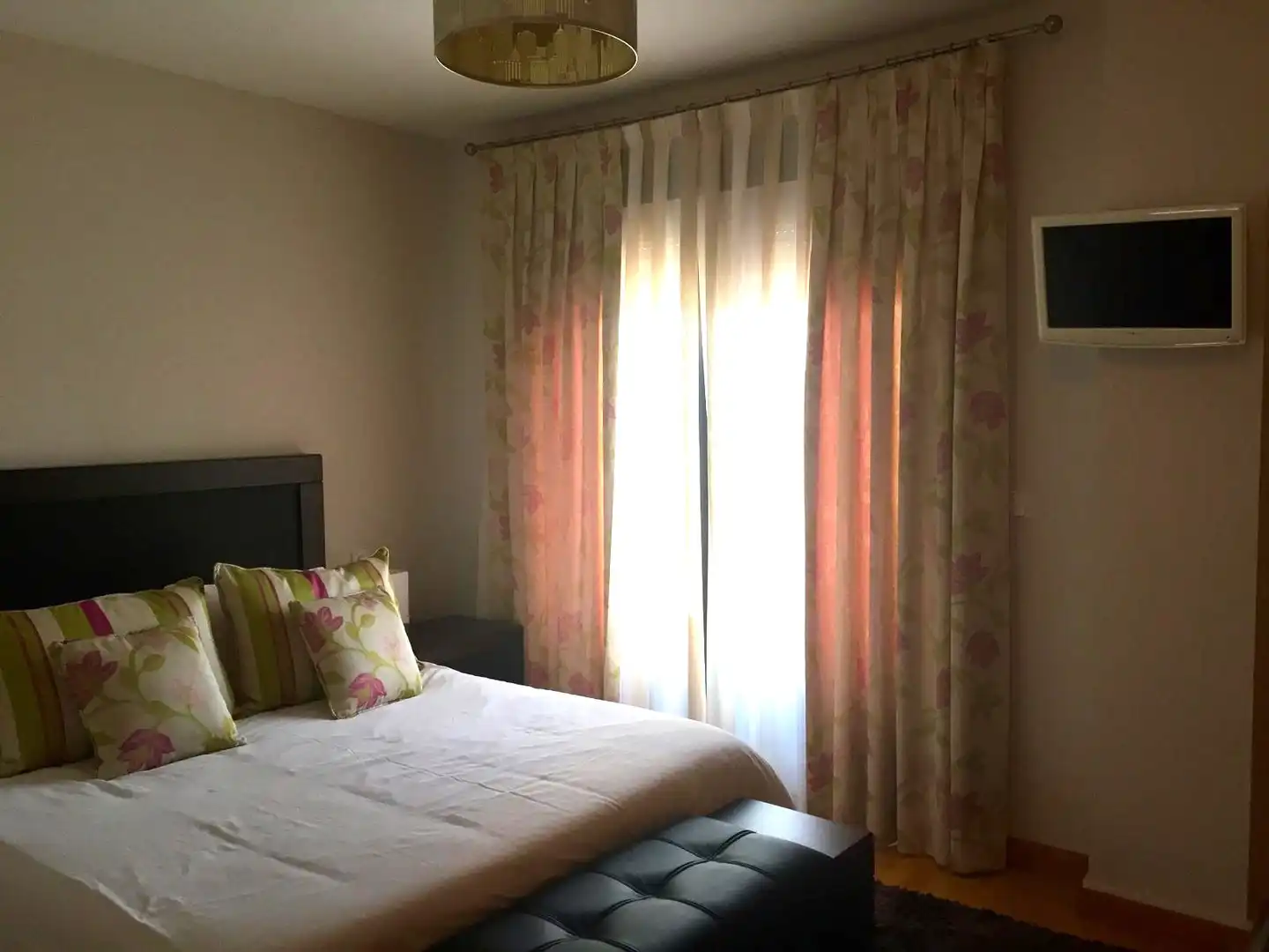 Schlafzimmer von Einfamilien-Reihenhaus zum Verkauf in Aranjuez mit Klimaanlage, Heizung und Terrasse