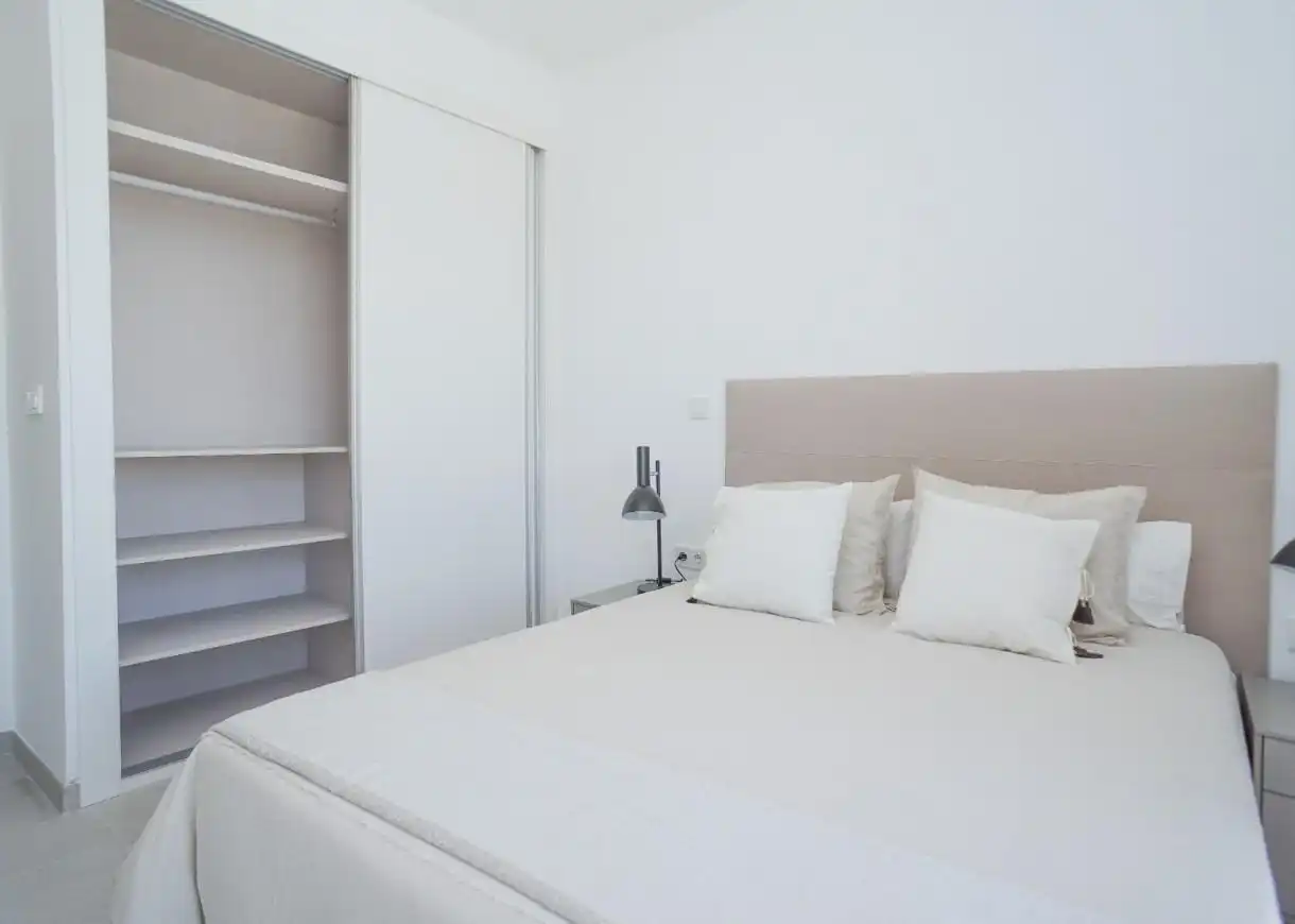 Dormitori de Apartament en venda en Torrevieja amb Aire condicionat, Calefacció i Terrassa