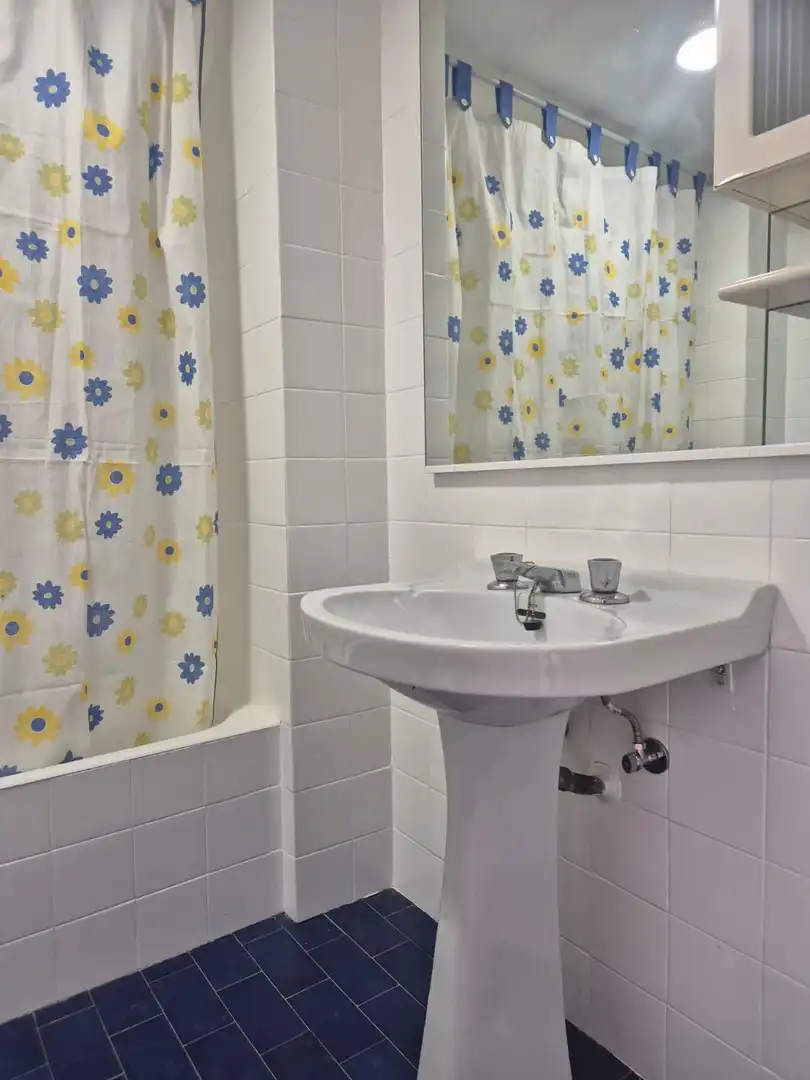 Bany de Apartament en venda en Valle de Mena amb Terrassa