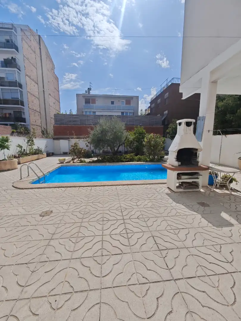 Piscina de Casa o xalet en venda en Igualada amb Aire condicionat, Calefacció i Jardí privat