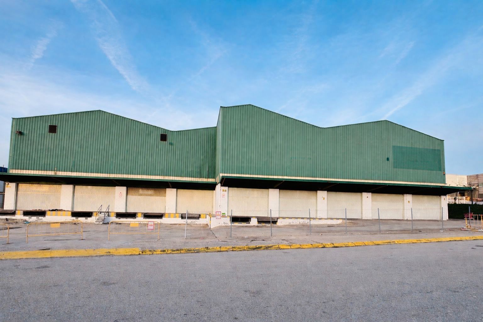 Exterior view of Industrial buildings to rent in Barberà del Vallès  with Heating