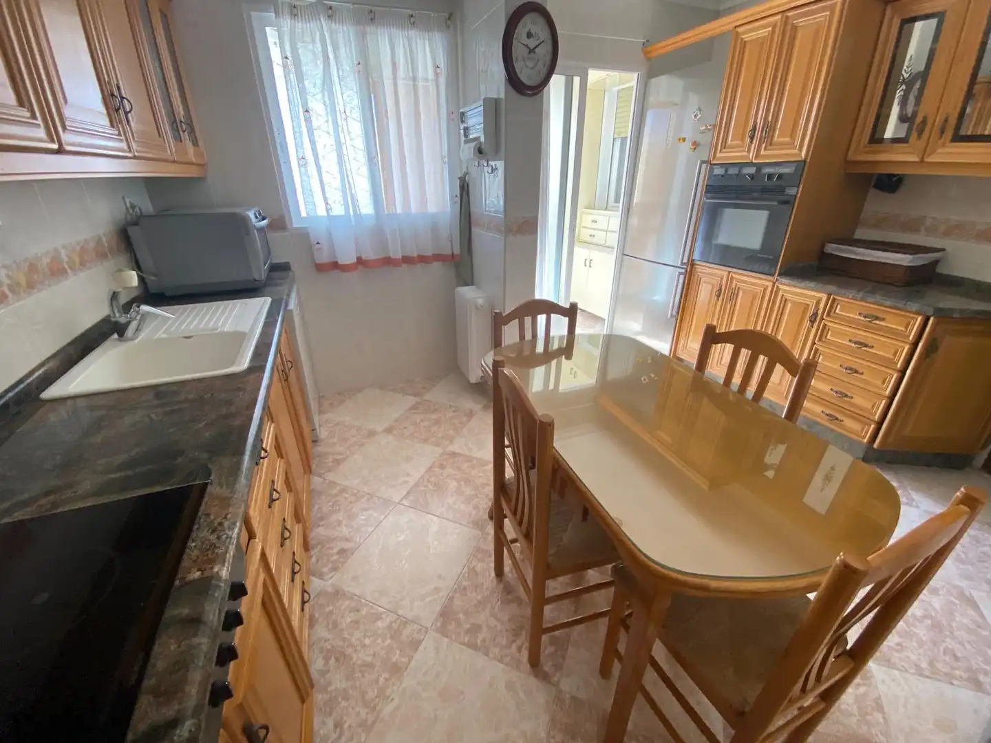 Cocina de Piso de alquiler en Albacete con Calefacción, Amueblado y Balcón