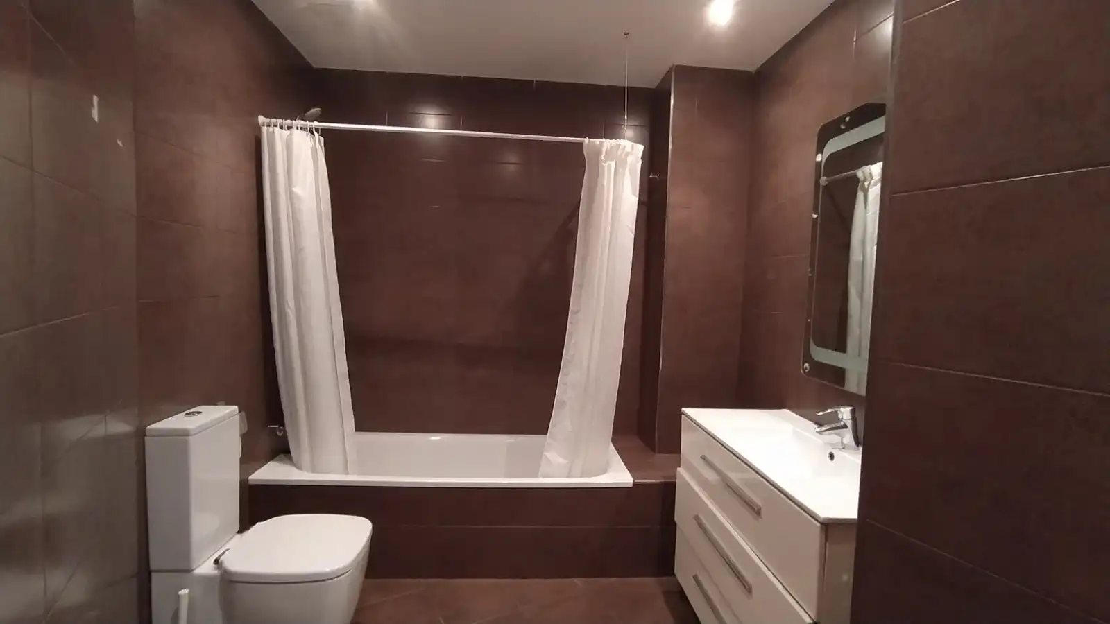 Baño de Apartamento en venta en Santander con Calefacción, Jardín privado y Terraza