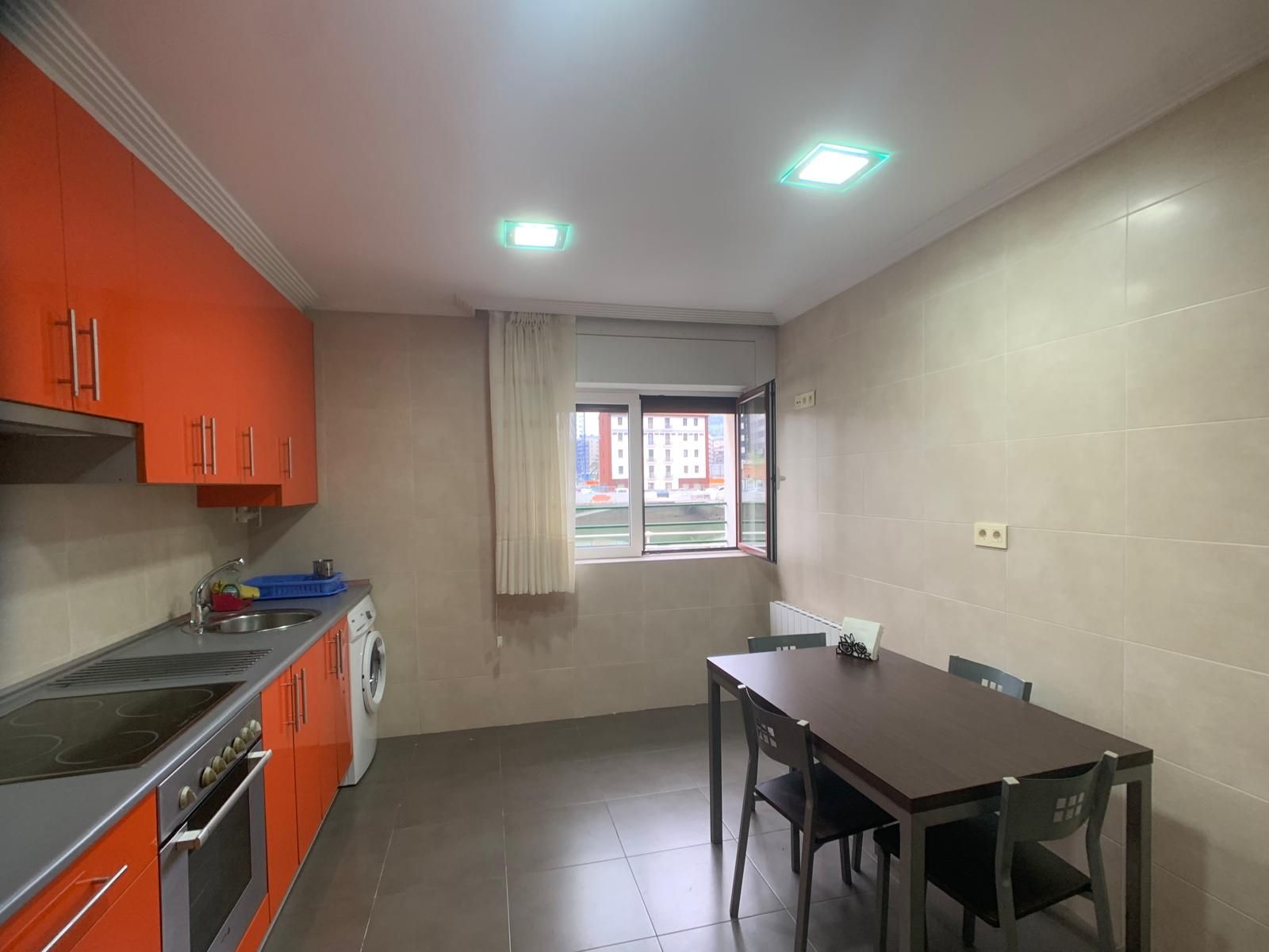 Kitchen of Flat for sale in Bilbao   with Heating and Furnished