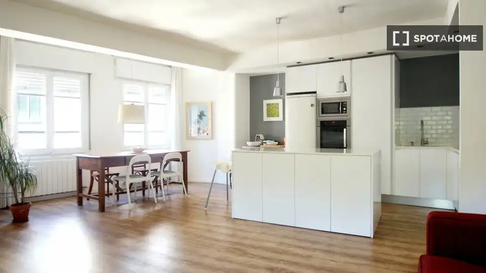 Fotografía del inmueble reportado: 2.500 €/mes — Barcelona, Barcelona