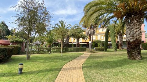 Foto 3 de Casa adosada en venta en Paseo de la Vera, Islantilla Golf, Islantilla
