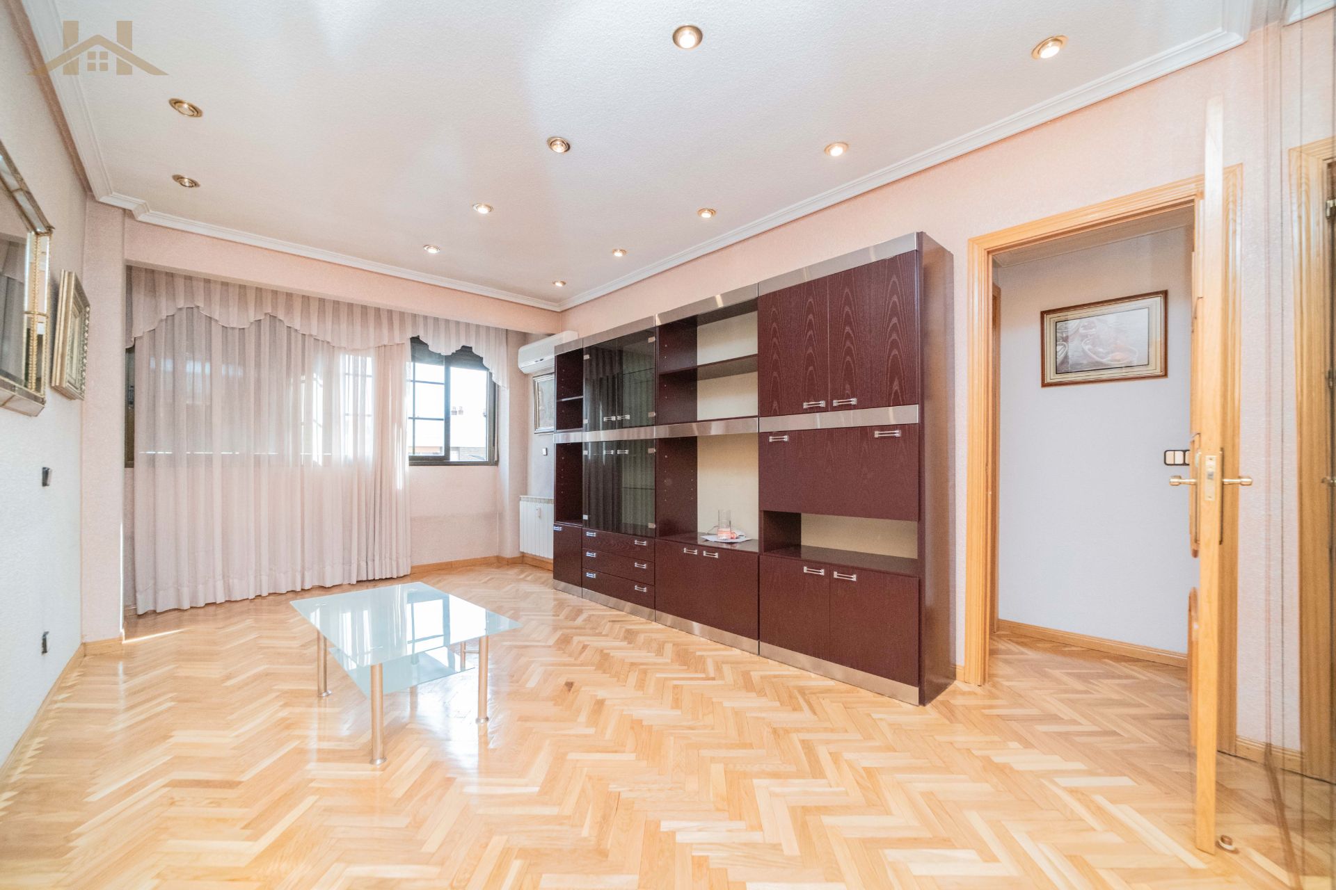 Living room of Flat for sale in Leganés  with Air Conditioner, Heating and Storage room