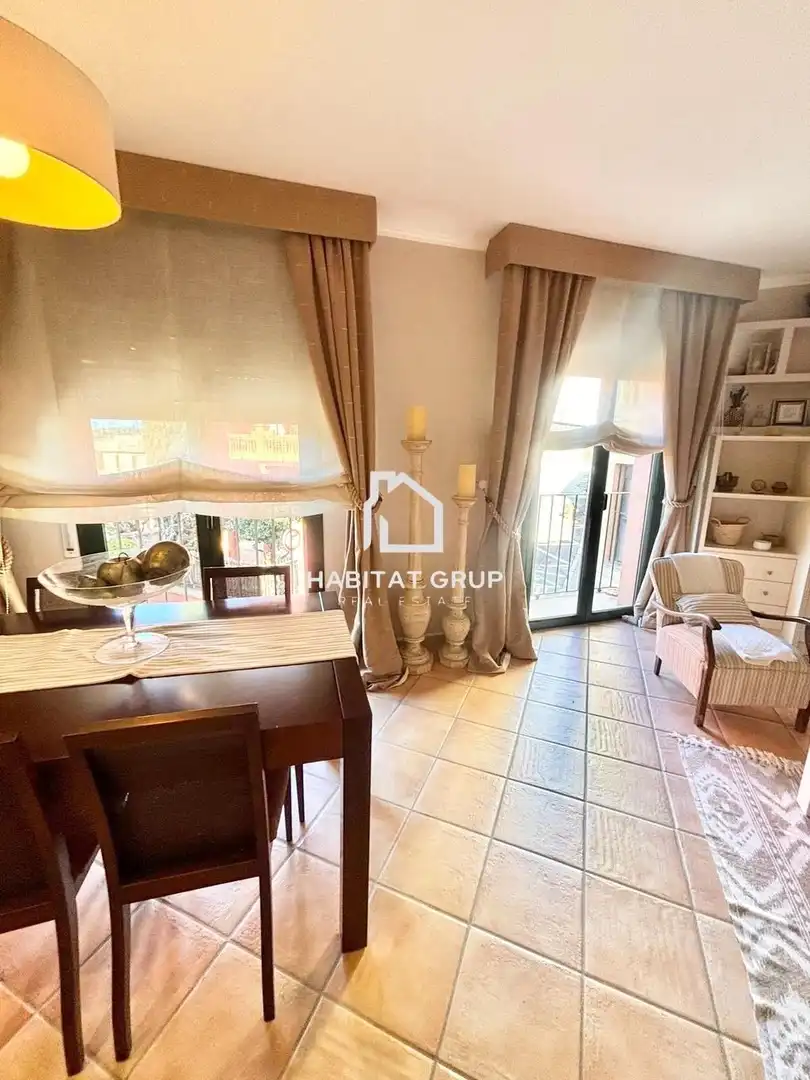 Außenansicht von Wohnung zum Verkauf in Begur mit Heizung, Terrasse und Abstellraum