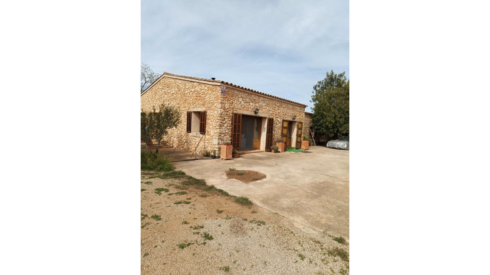 Vista exterior de Finca rústica en venda en Vilafranca de Bonany amb Jardí privat i Terrassa