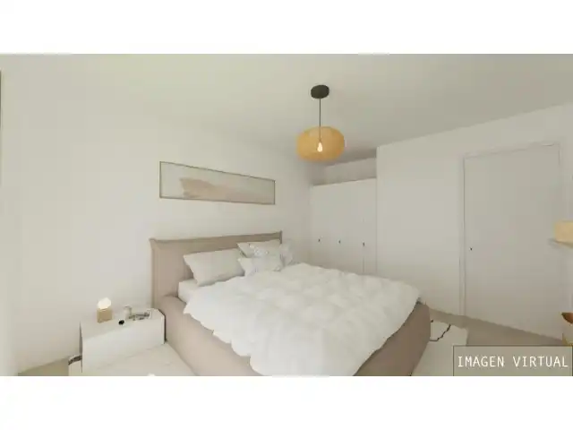 Dormitori de Casa o xalet en venda en Burjassot amb Jardí privat i Terrassa