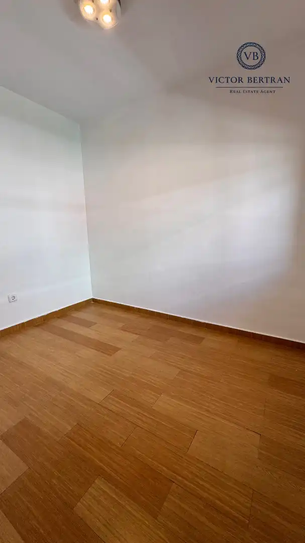 Habitación de Ático en venta en Premià de Mar con Calefacción, Parquet y Terraza