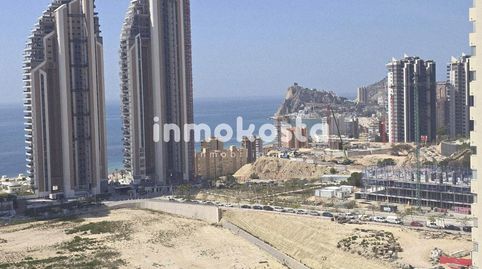 Foto 2 de Piso en venta en Presidente Adolfo Suárez, Via Parque, Benidorm