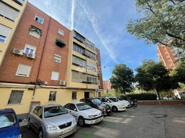 Flat for sale in Fuencarral - El Pardo