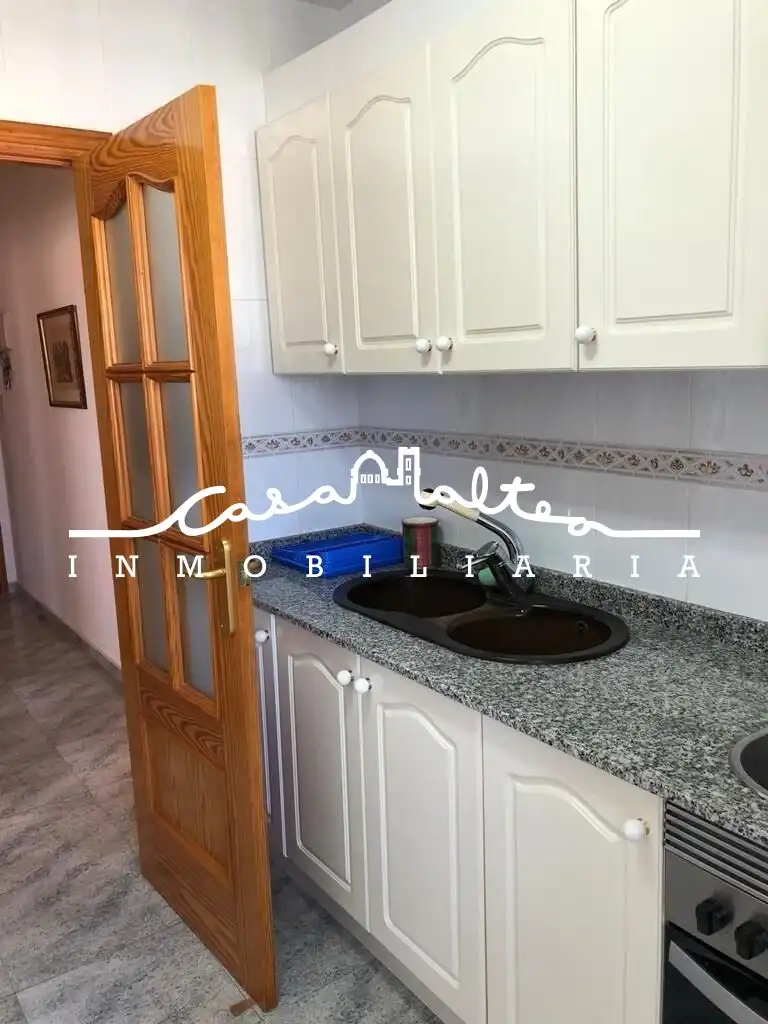 Mini appartamento con terrazza in affitto a Calle Clot de Mingot, imagen 9