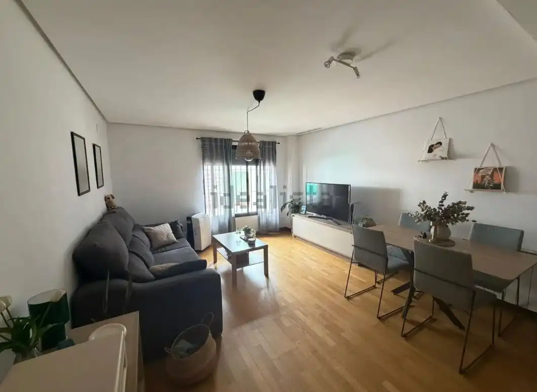 Flat with terrace for sale in Carrer del Mestre Serrano, imagen 3