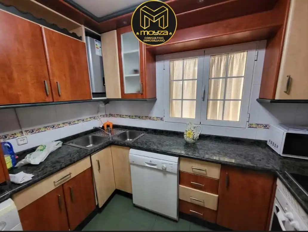 Cocina de Ático de alquiler en Jaén con Aire acondicionado, Calefacción y Terraza