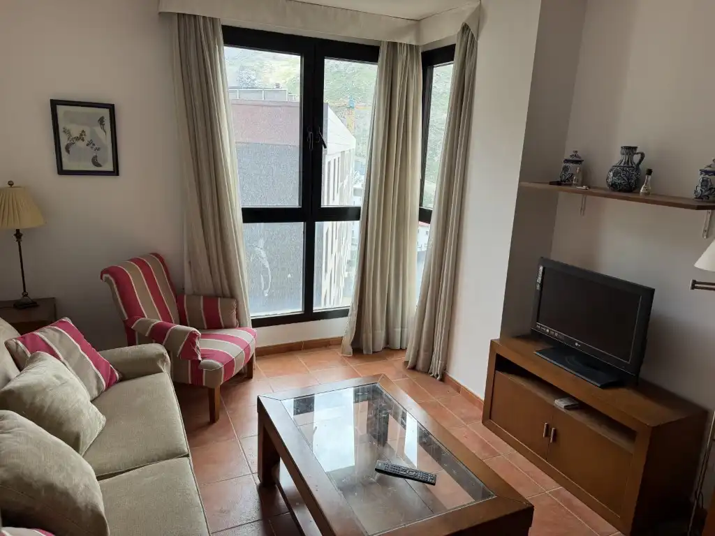 Wohnung mit Aufzug zur Miete in Calle de la Virgen de las Nieves, imagen 3