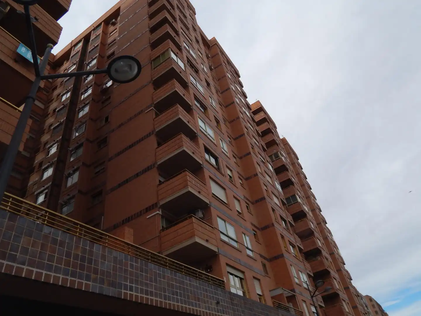 Exterior view of Flat for sale in Valencia  with Air Conditioner and Balcony