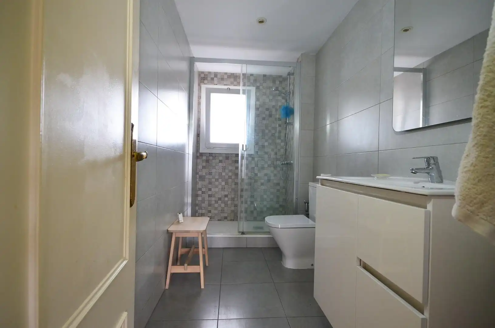 Bathroom of Attic for sale in Zaragoza  with Air Conditioner, Heating and Terrace