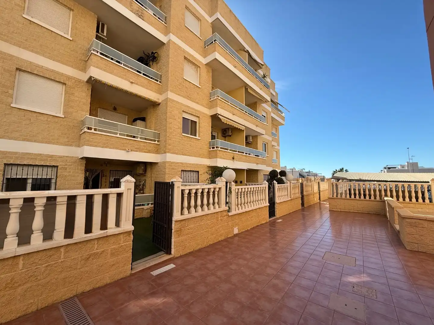 Vista exterior de Apartamento en venta en Nueva Torrevieja - Aguas Nuevas