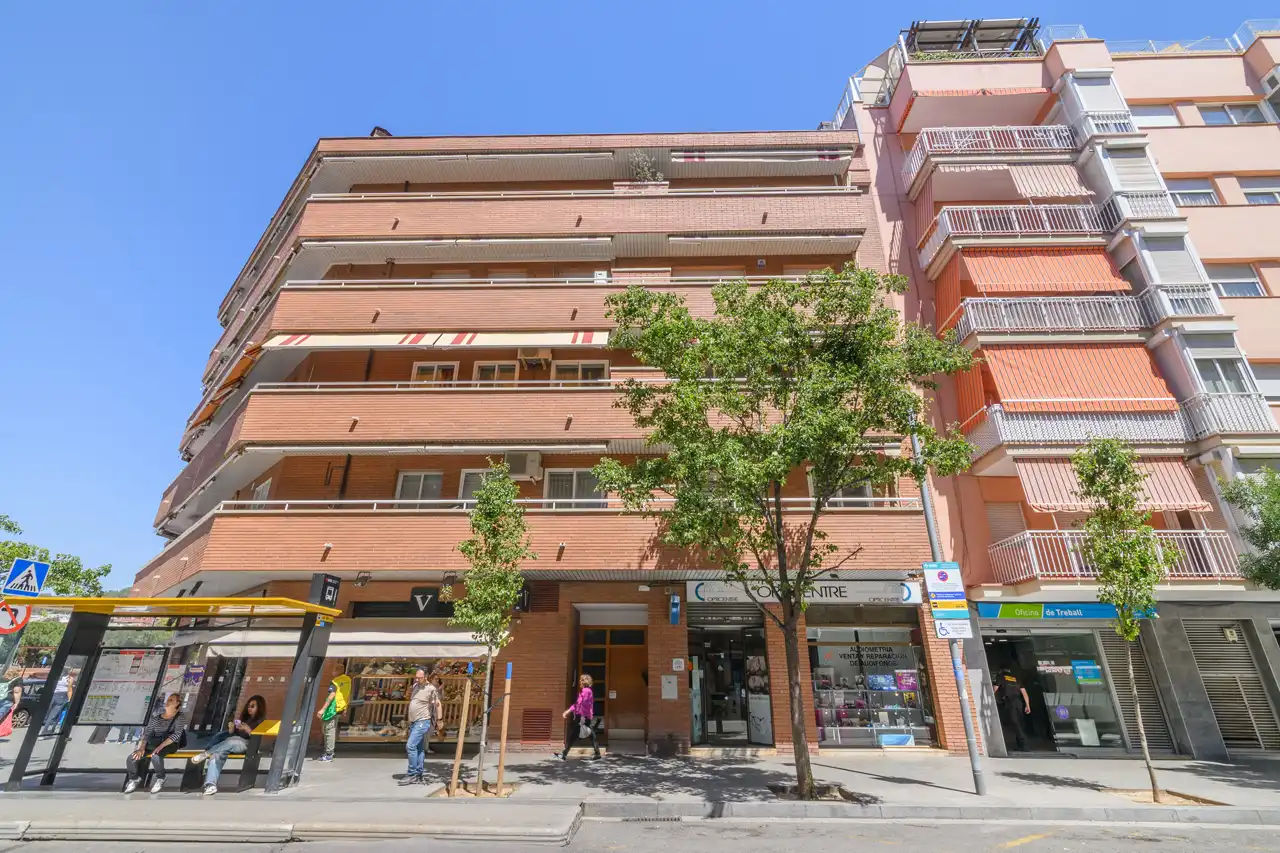 Außenansicht von Wohnung zum Verkauf in Gavà mit Klimaanlage, Heizung und Balkon