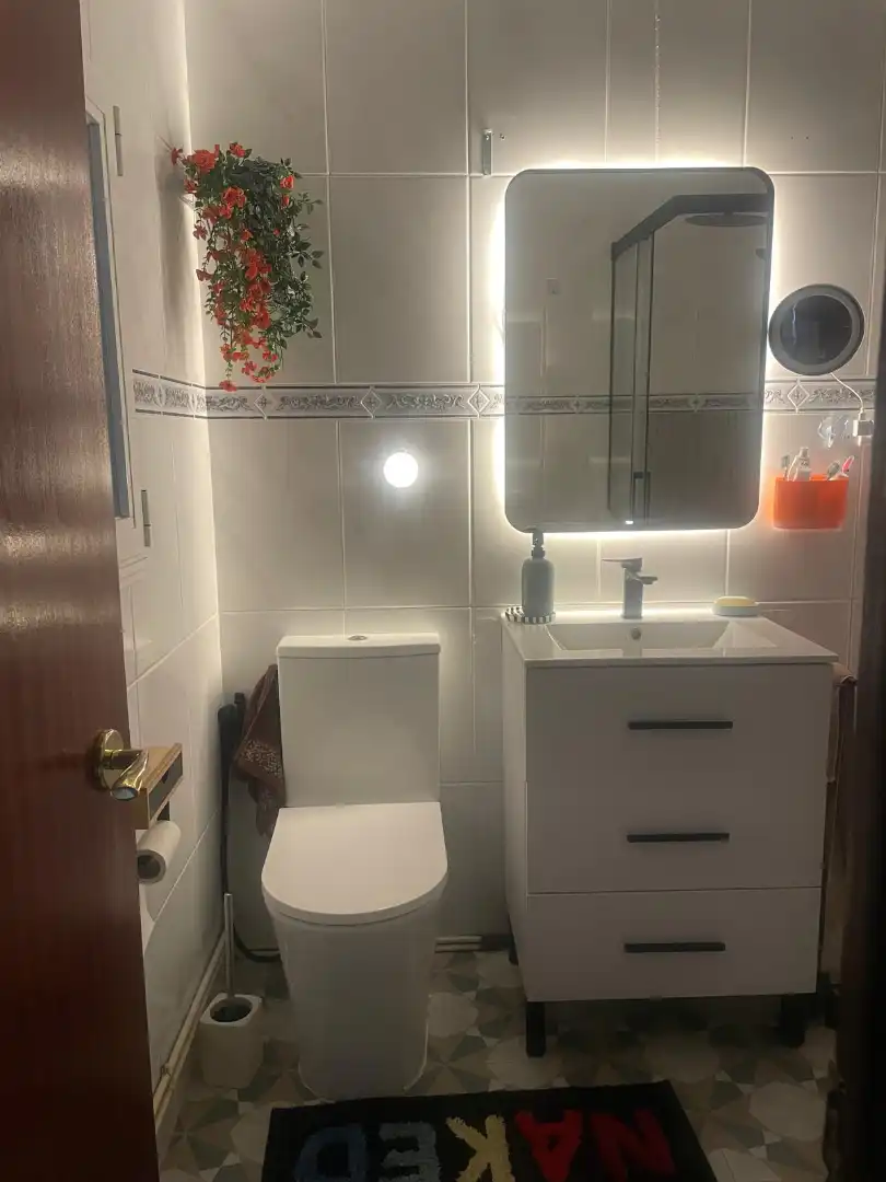 Bathroom of Flat for sale in Sestao   with Heating, Furnished and Oven