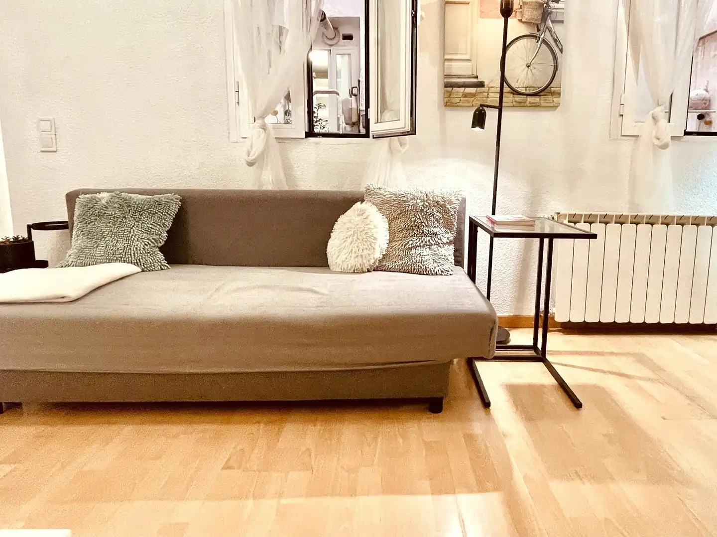 Living room of Apartments for rent in Madrid  with Heating, Terrace and Furnished
