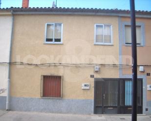 Exterior view of Single-family semi-detached to rent in Salamanca Capital  with Heating, Parquet flooring and Furnished