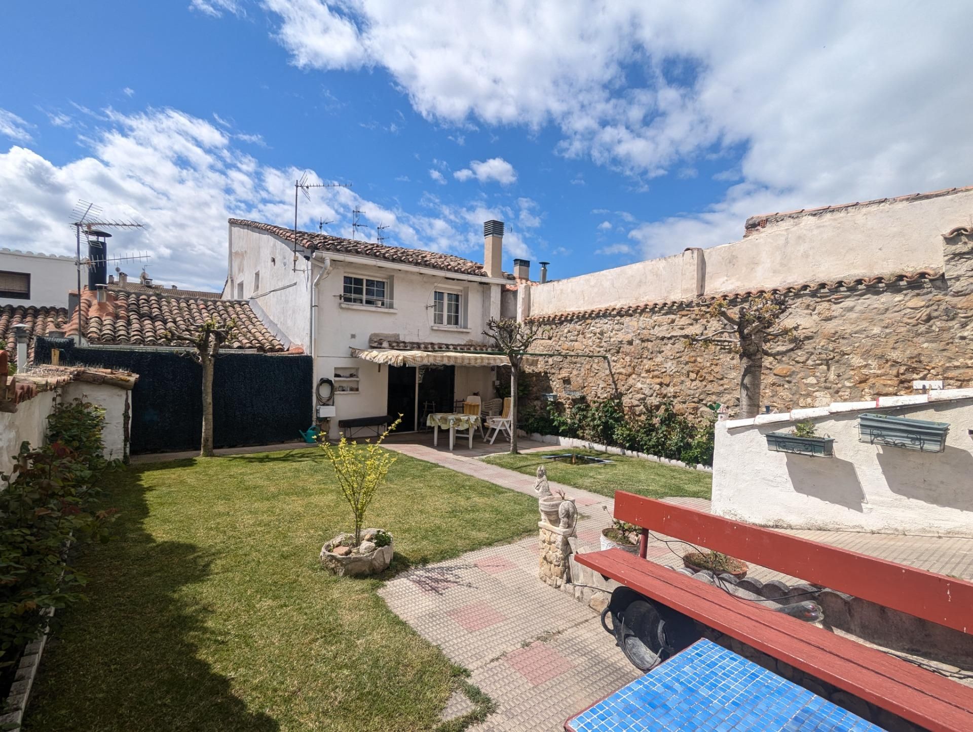 Vista exterior de Pis en venda en Estella / Lizarra amb Calefacció, Jardí privat i Balcó
