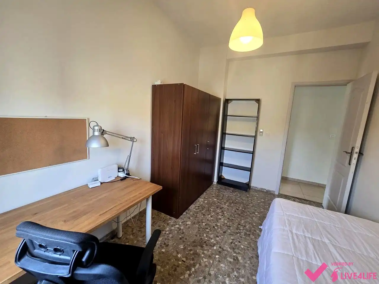 Bedroom of Flat for rent in Sevilla  with Air Conditioner, Terrace and Furnished