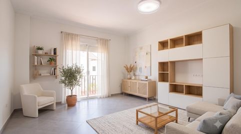 Foto 4 von Maisonette zum Verkauf in Calle Carlos Cano, Centro, Tomares