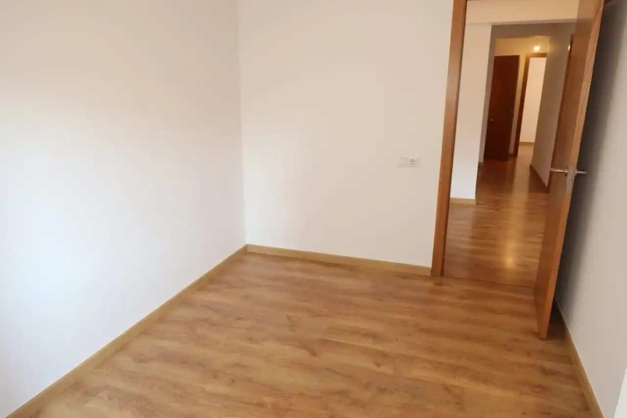 Habitación de Edificio en venta en A Coruña Capital 