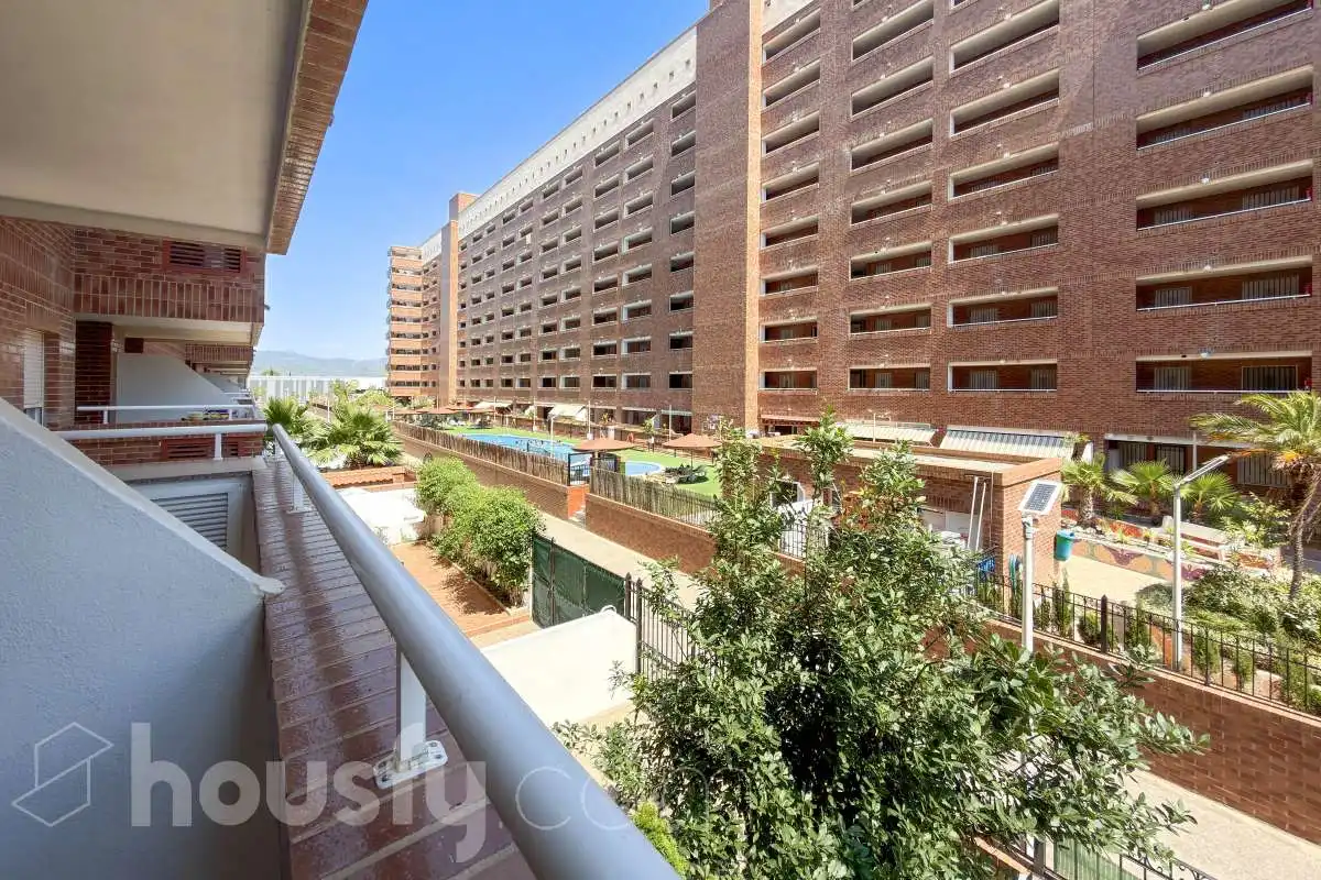 Exterior view of Flat for rent in Oropesa del Mar / Orpesa  with Air Conditioner, Terrace and Balcony
