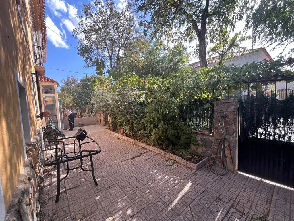 Terrassa de Casa o xalet en venda en Albacete amb Calefacció, Jardí privat i Parquet