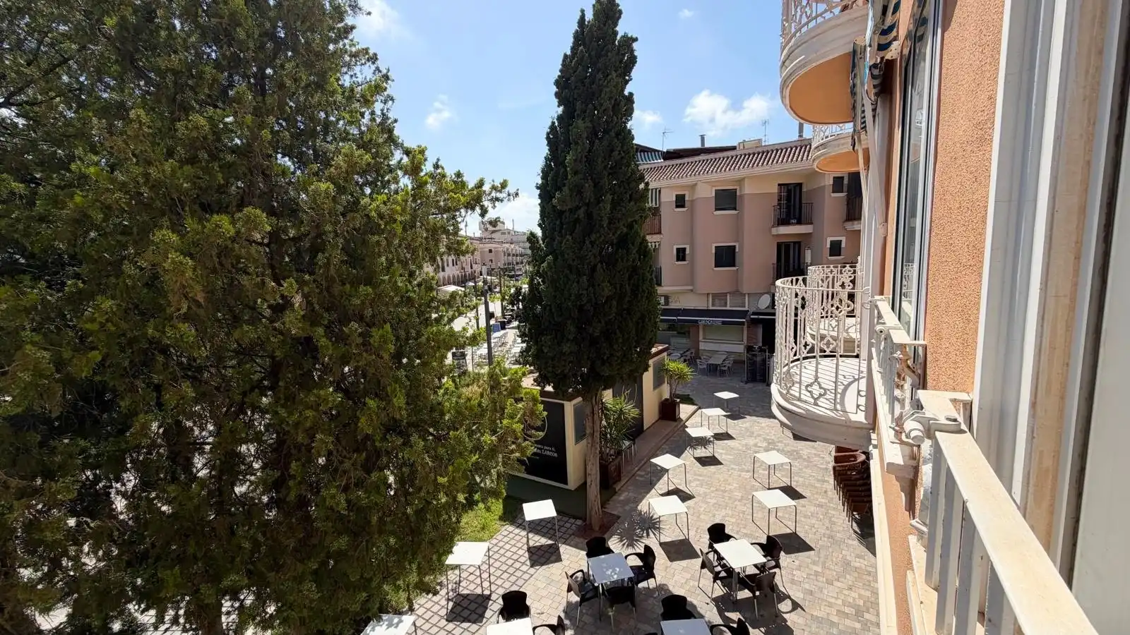 Terraza de Piso en venta en Los Alcázares con Piscina, Amueblado y Horno