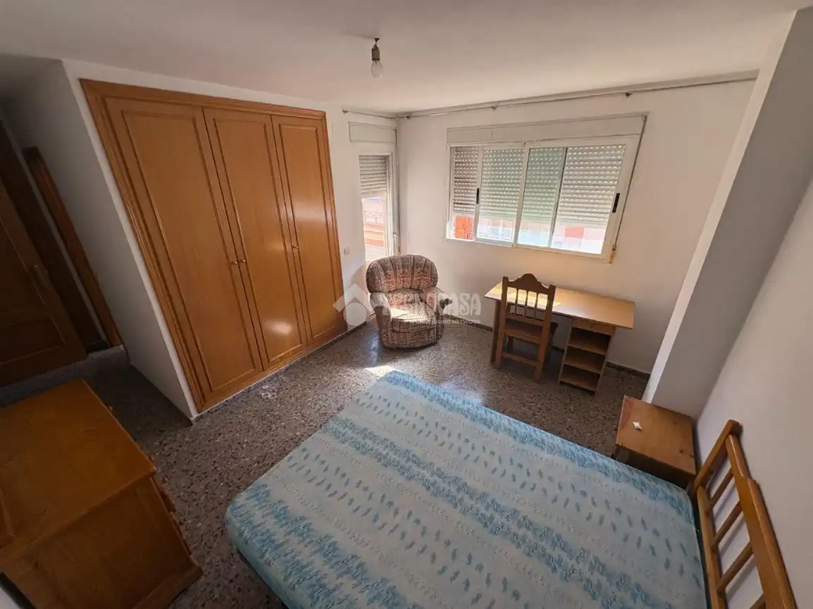 Habitación de Piso en venta en Burjassot con Balcón
