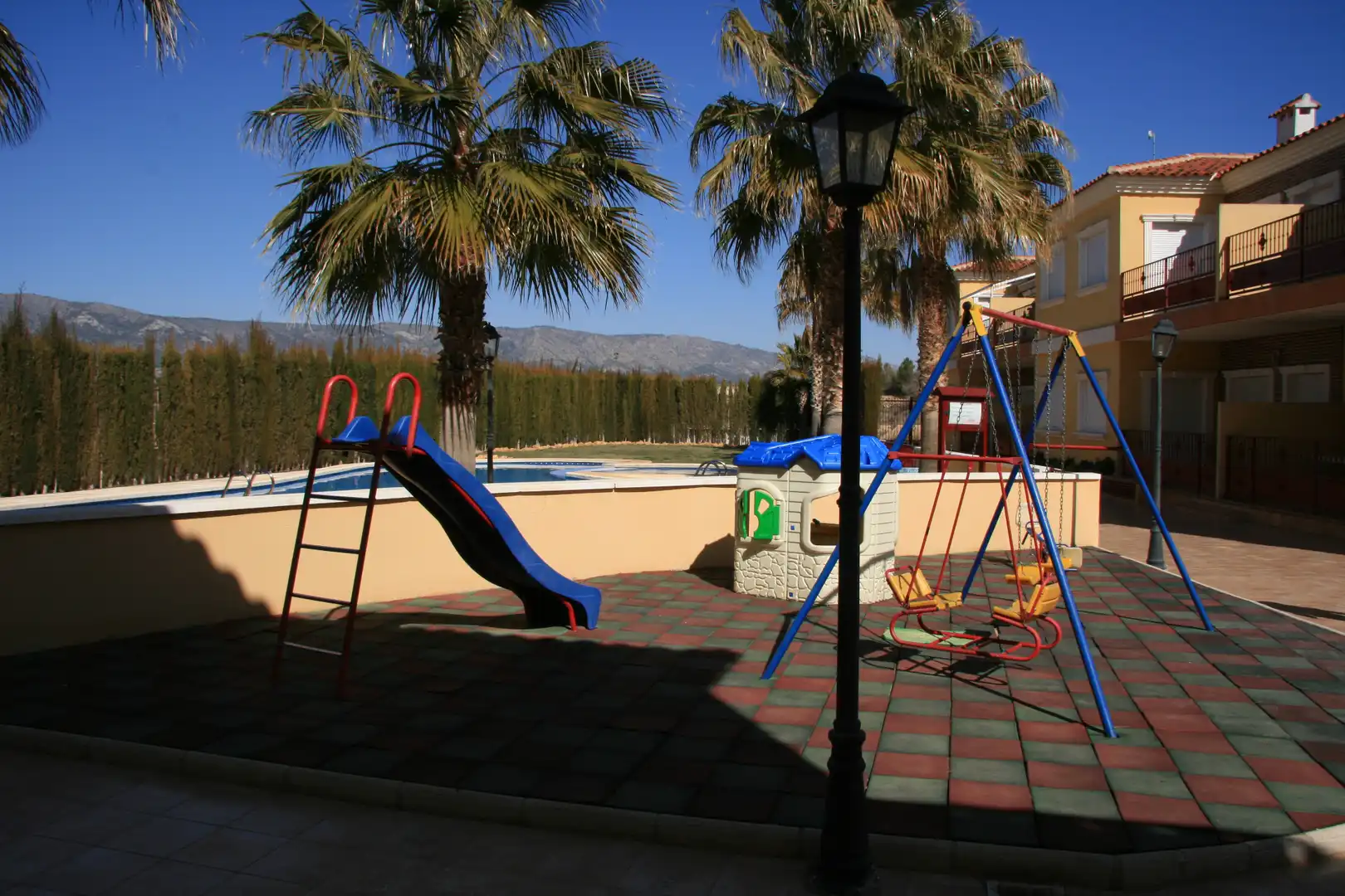 Swimming pool of Detached homes for rent in El Pinós / Pinoso  with Terrace, Furnished and Oven