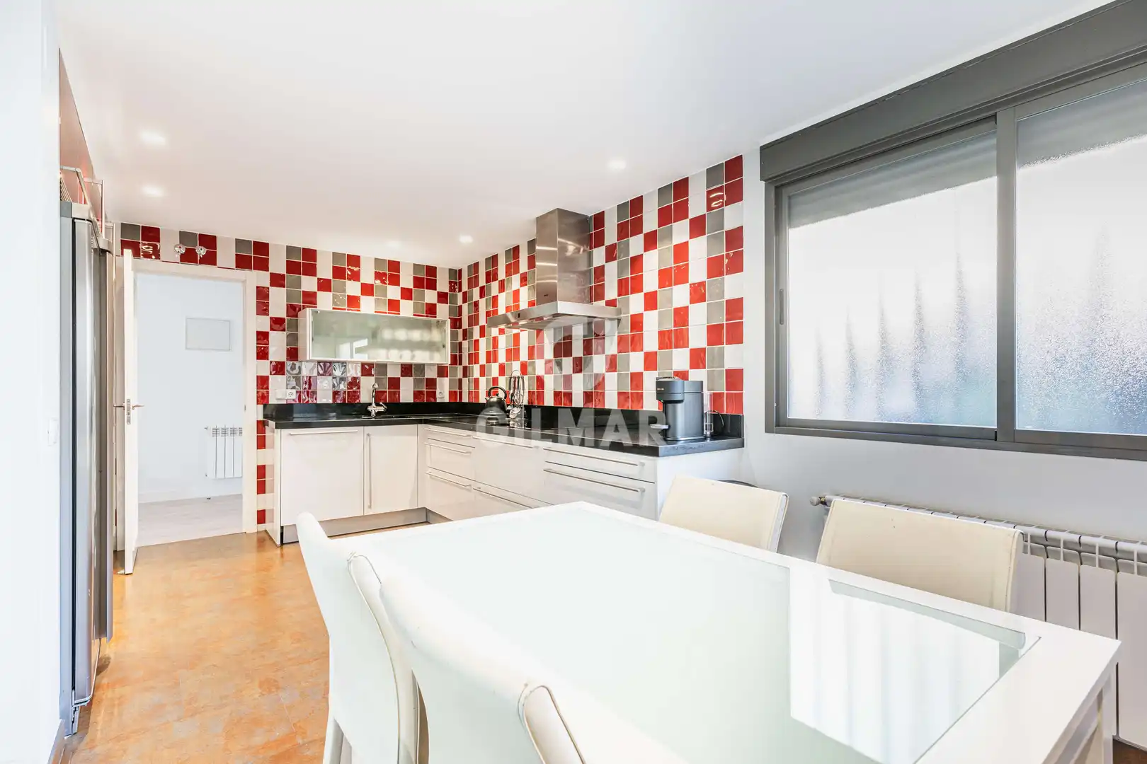 Küche von Einfamilien-Reihenhaus zum Verkauf in Leganés mit Heizung, Privatgarten und Schwimmbad