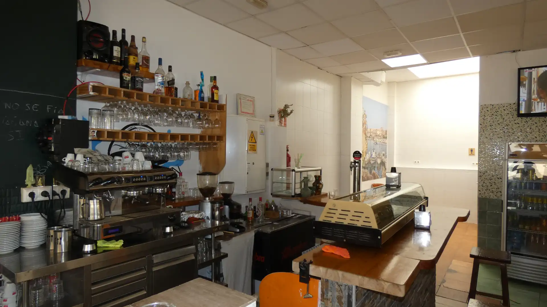 Business premises for sale in Calle Cervantes 91, imagen 2
