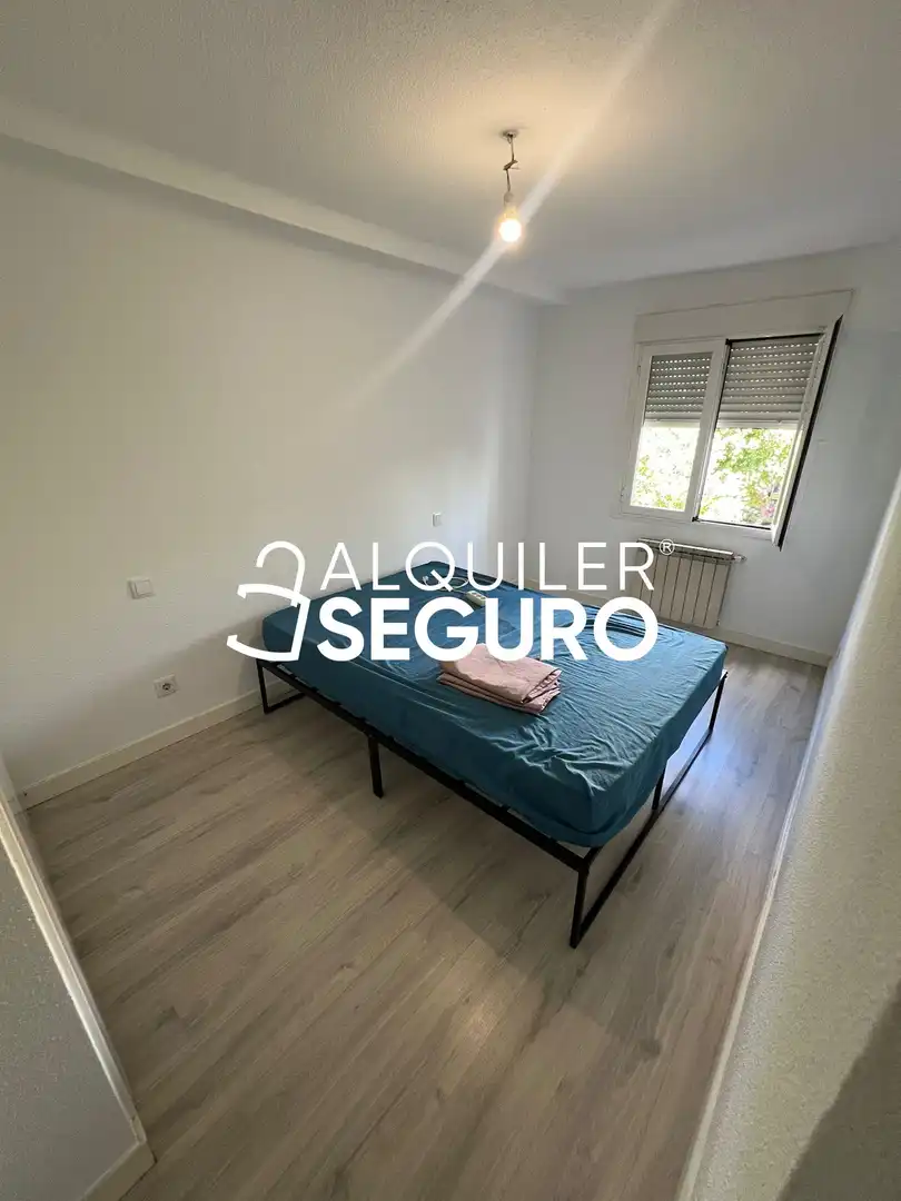Habitación de Piso de alquiler en Madrid con Calefacción y Terraza