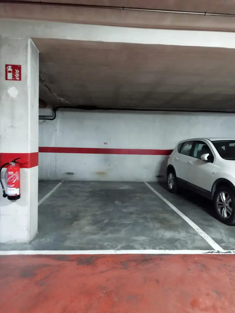 Parking de Piso de alquiler en Murcia con Aire acondicionado, Calefacción y Parquet