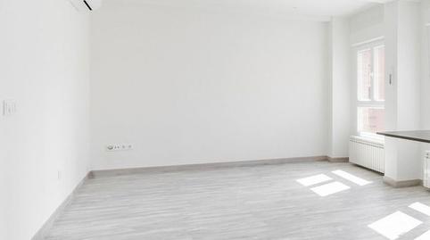 Foto 2 de Piso en venta en San Pascual,  Madrid Capital