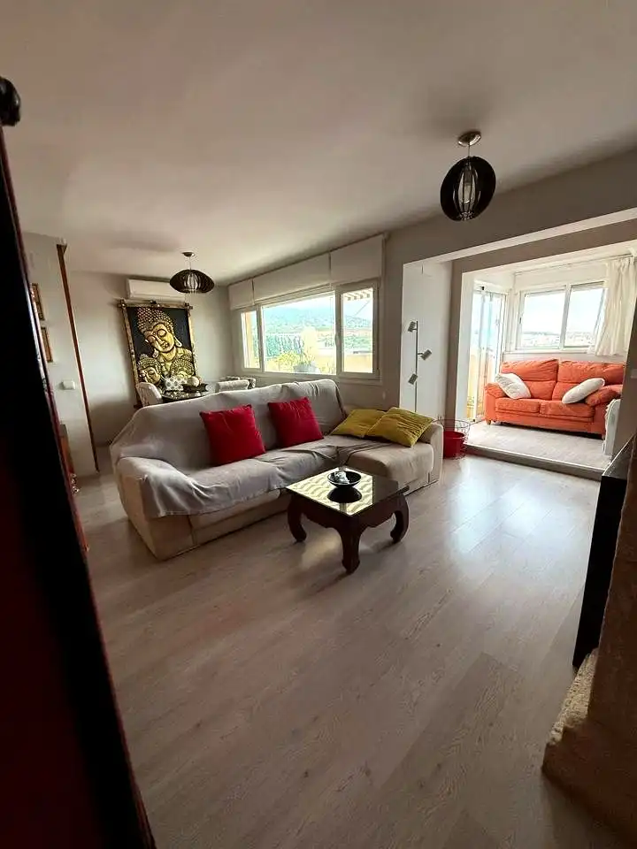 Sala de estar de Ático en venta en Benalmádena con Aire acondicionado y Terraza
