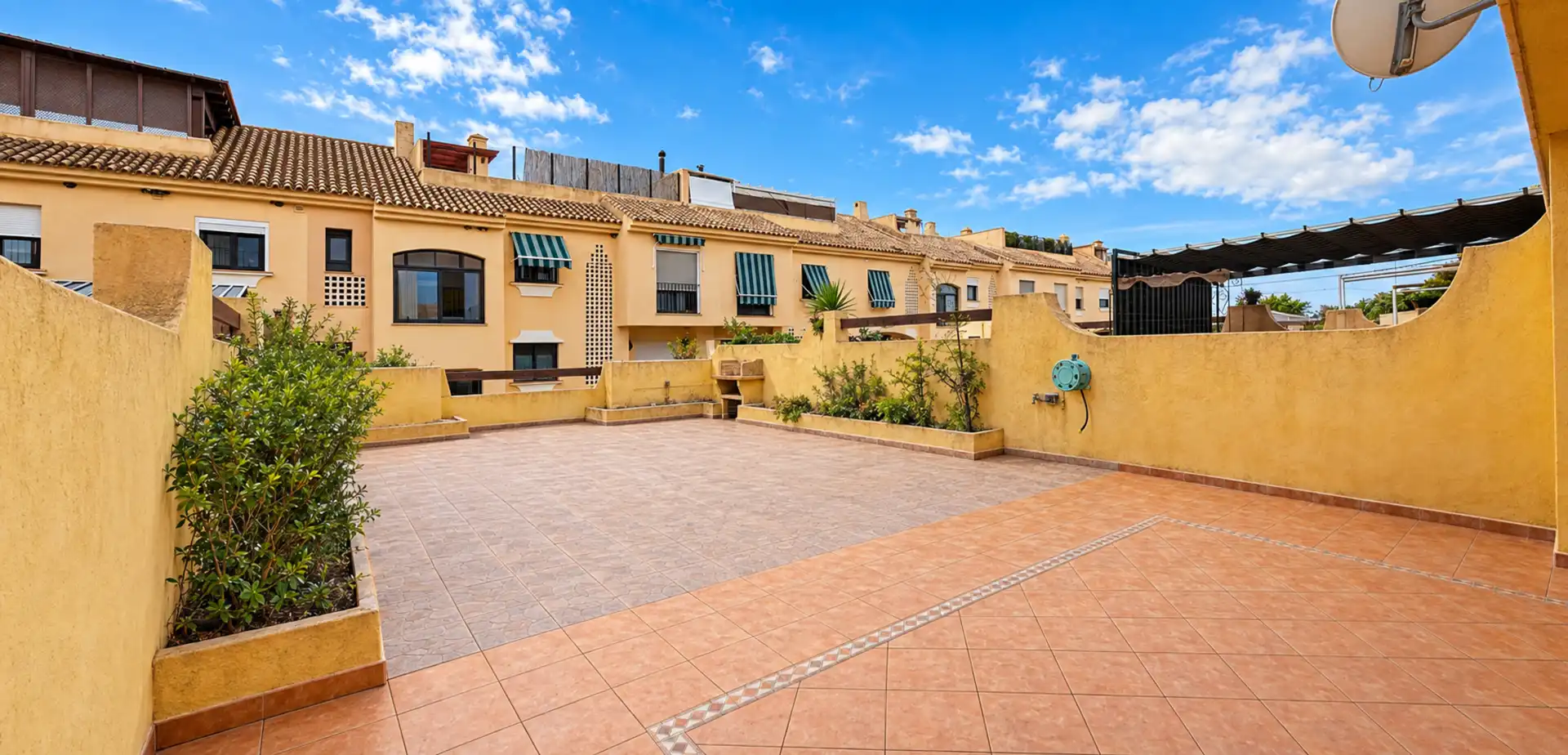 Apartament amb piscina en venda a Estepona Pueblo